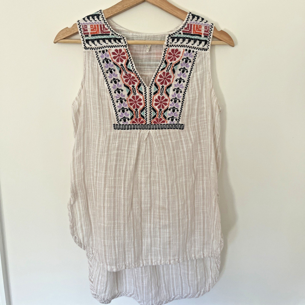 Floreat Anthropologie Sleeveless Boho Blouse Size 6‎ Cream Multicolor Embroidery